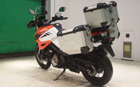 SUZUKI Vｽﾄﾛｰﾑ1050XT 2021 EF11M