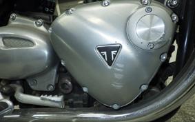 TRIUMPH BONNEVILLE T100 2017