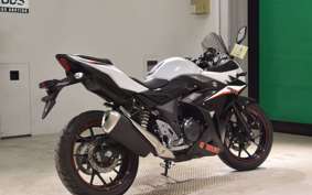SUZUKI GSX250R 2015