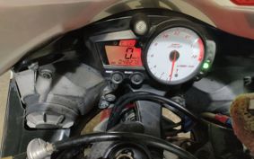 YAMAHA YZF-R6 2004 RJ05