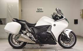 HONDA VFR1200F 2014 SC63