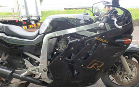 SUZUKI GSX-R750 1988 GR77C