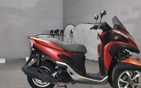 YAMAHA TRICITY 125 SE82J