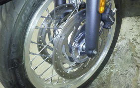TRIUMPH BONNEVILLE T120 2025