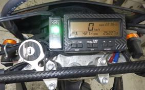 SUZUKI DR-Z400SM 2005 SK44A