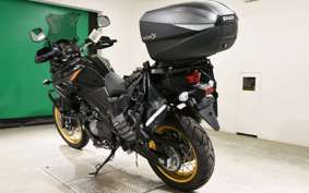 SUZUKI DL650 ( V-Strom 650 ) XTA 2026 C733M