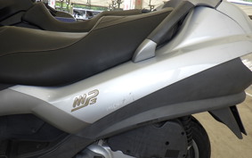 PIAGGIO MP3 250