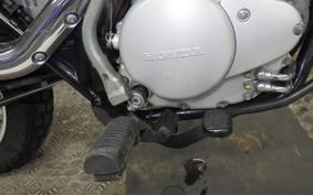 HONDA CL400 2000 NC38