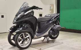 YAMAHA TRICITY 125 1997 SE82J