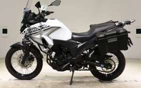 KAWASAKI VERSYS X250Aﾂｱﾗｰ LE250D