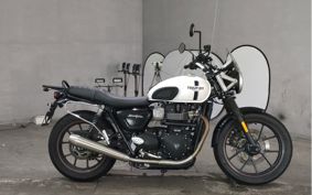 TRIUMPH TRIUMPH  STREET  TWIN 900 DAD74G