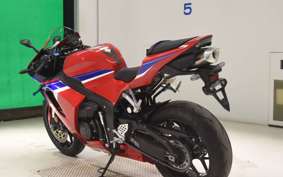 HONDA CBR600RR 2025 PC40
