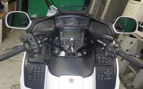HONDA GL 1800 GOLD WING AIRBAG NAVI 2015 SC68