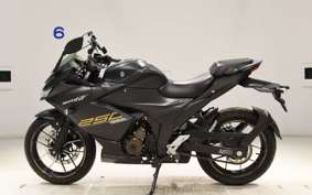 SUZUKI ｼﾞｸｻｰ250SF 2002 ED22B