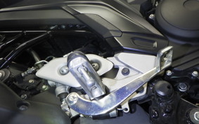 YAMAHA FZ25
