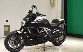 DUCATI DIAVEL Carbon