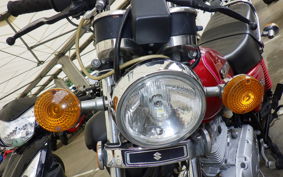 SUZUKI GN125
