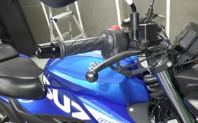 SUZUKI ｼﾞｸｻｰ250