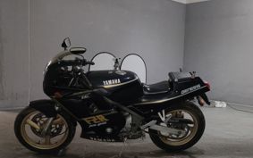 YAMAHA FZR250 2KR