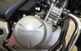 SUZUKI GSR250