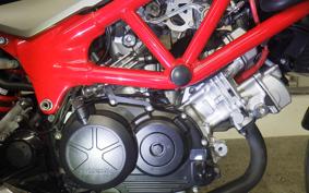 HONDA VTR 250 Gen. 2 MC33