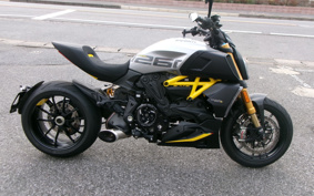 DUCATI DIAVEL 1260 2023 2G00