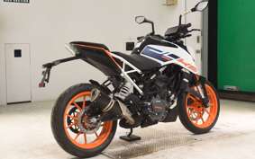 KTM 125 DUKE 2011
