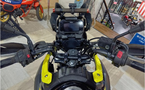 SUZUKI STROM 250 DS11A