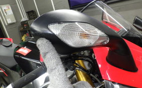 APRILIA RSV4 FACTORY 2015