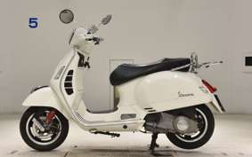 VESPA GTS300 IE 2013