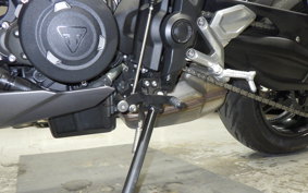 TRIUMPH TRIDENT 660 2021