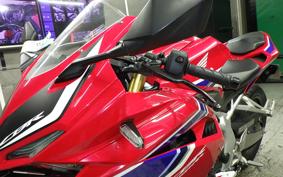 HONDA CBR250RR A MC51