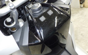 HONDA X-ADV 750 2025 RH21