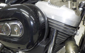 HARLEY XL883LI 2011
