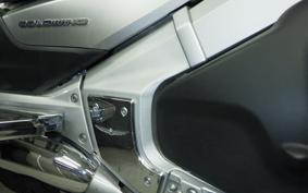 HONDA GL 1800 GOLD WING AIRBAG NAVI 2013 SC68