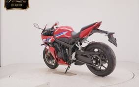 HONDA CBR650R E-Clutch 2025 RH17