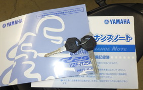 YAMAHA YZF-R25 A 2017 RG43J