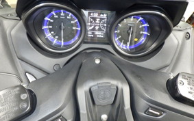 YAMAHA T-MAX 560 T 2021 SJ19J