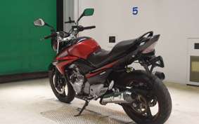 SUZUKI GSR250 1999