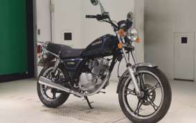 SUZUKI GN125 H 2015