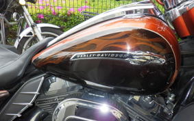 HARLEY FLHXSE-CVO1800 2012