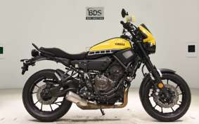 YAMAHA XSR700 2016