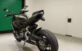 DUCATI STREETFIGHTER V2 2023