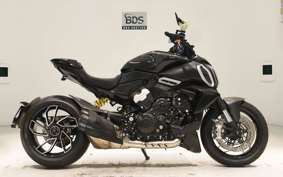 DUCATI DIAVEL V4 2025