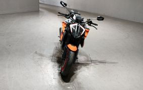KTM 1290 SUPER  DUKE R V3940