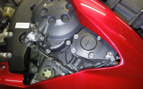 YAMAHA YZF-R1 2004