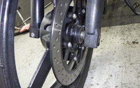 SUZUKI GSR250