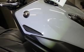 YAMAHA T-MAX 560 T 2025 SJ21J