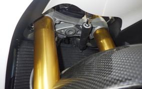TRIUMPH DAYTONA 675 R 2015