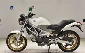 HONDA VTR 250 Gen. 2 MC33
